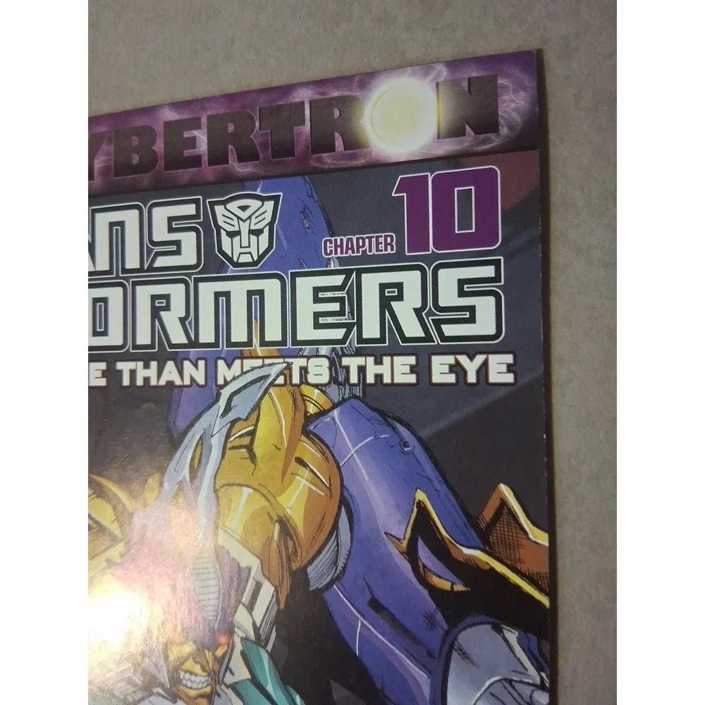 Transformers: More Than Meets The Eye #27 Sub Cover Variant - Dark Cyberton IDW